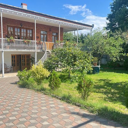 Guesthouse Zedafoni Zestafoni Екстериор снимка