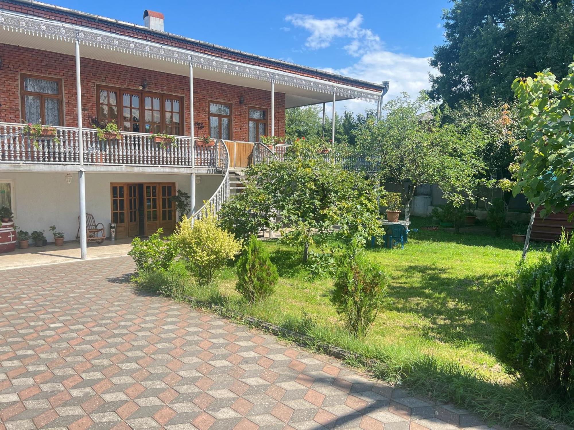 Guesthouse Zedafoni Zestafoni Екстериор снимка