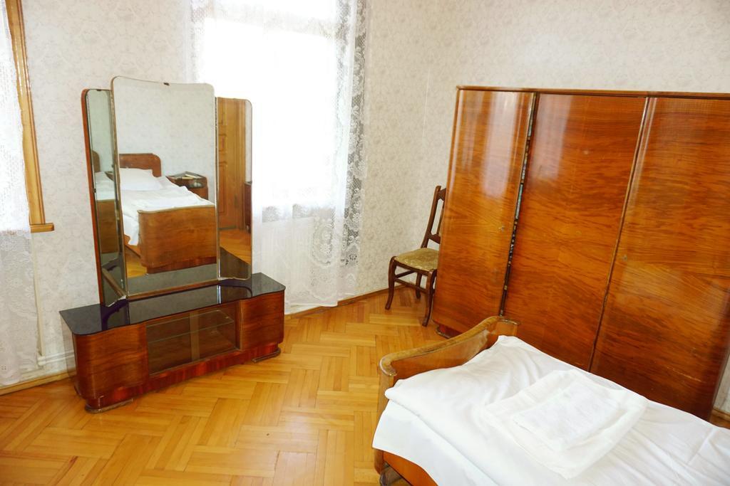Guesthouse Zedafoni Zestafoni Екстериор снимка