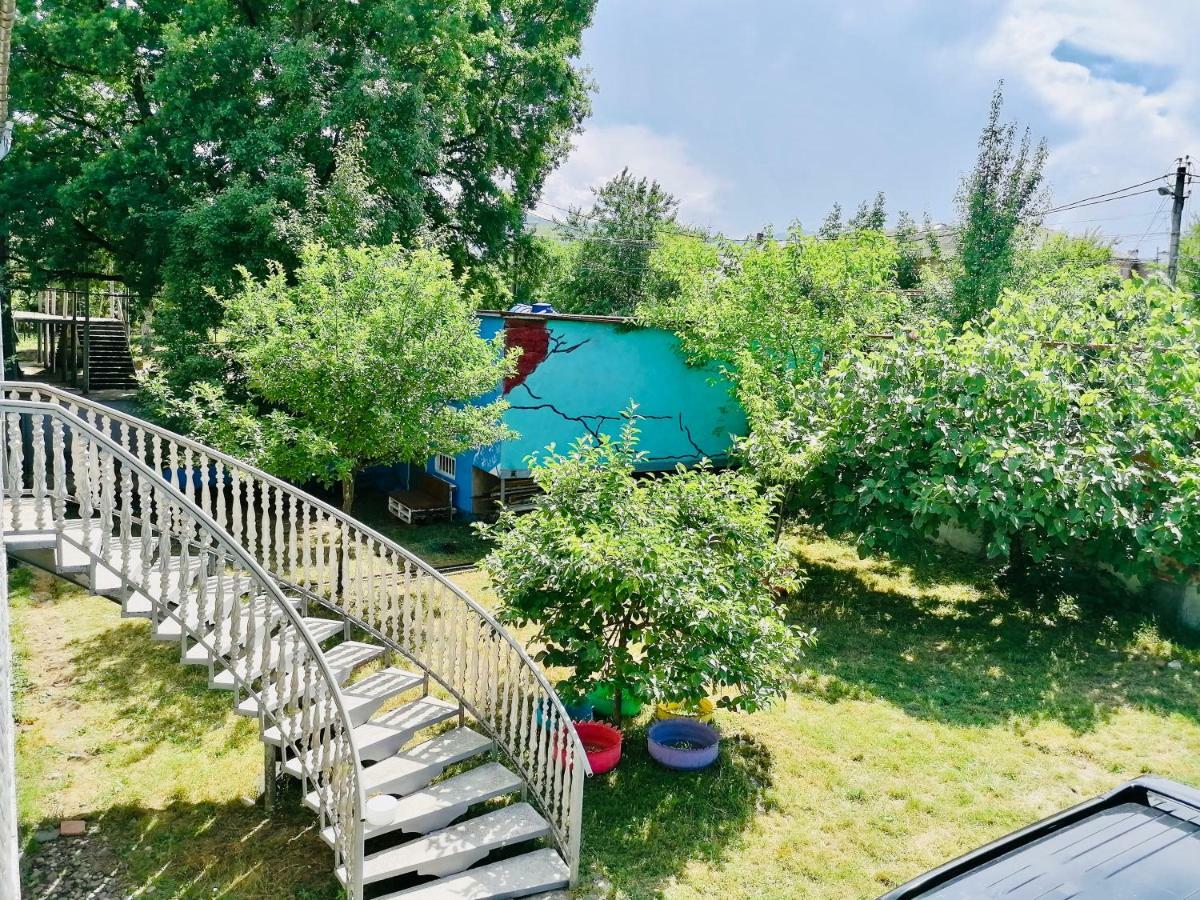 Guesthouse Zedafoni Zestafoni Екстериор снимка